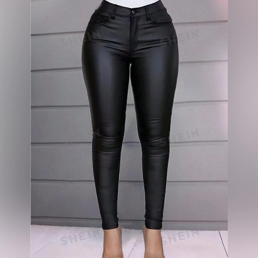 NWT ** SHEIN High Waist Thermal Lined PU Leather Skinny Cropped Pants - 8/10(L)